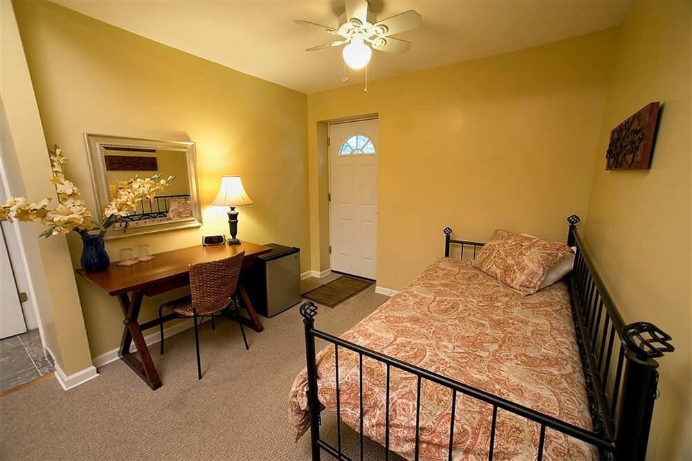 Wicker Park Inn Chicago Ngoại thất bức ảnh